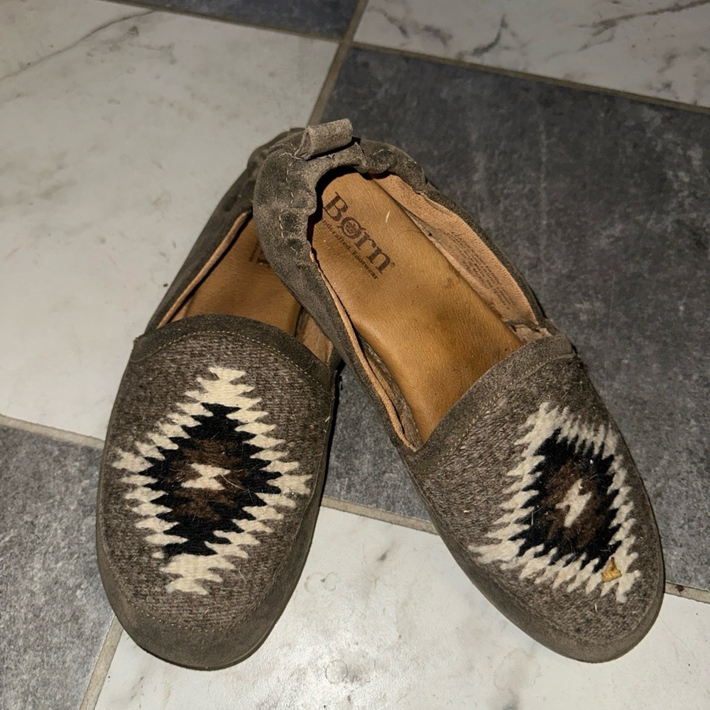 Born MARGARITE suede leather ballet flats. Flexible soft rustic size 38 US 7-7.5